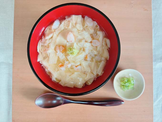 昆布餡の湯葉丼