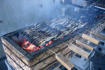 あごを炭焼きにしています